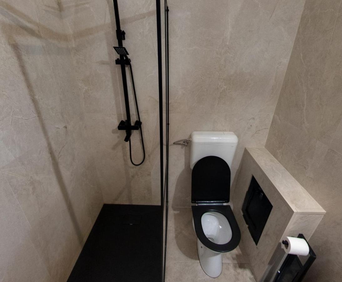 Hotel Duet Πιτέστι Εξωτερικό φωτογραφία